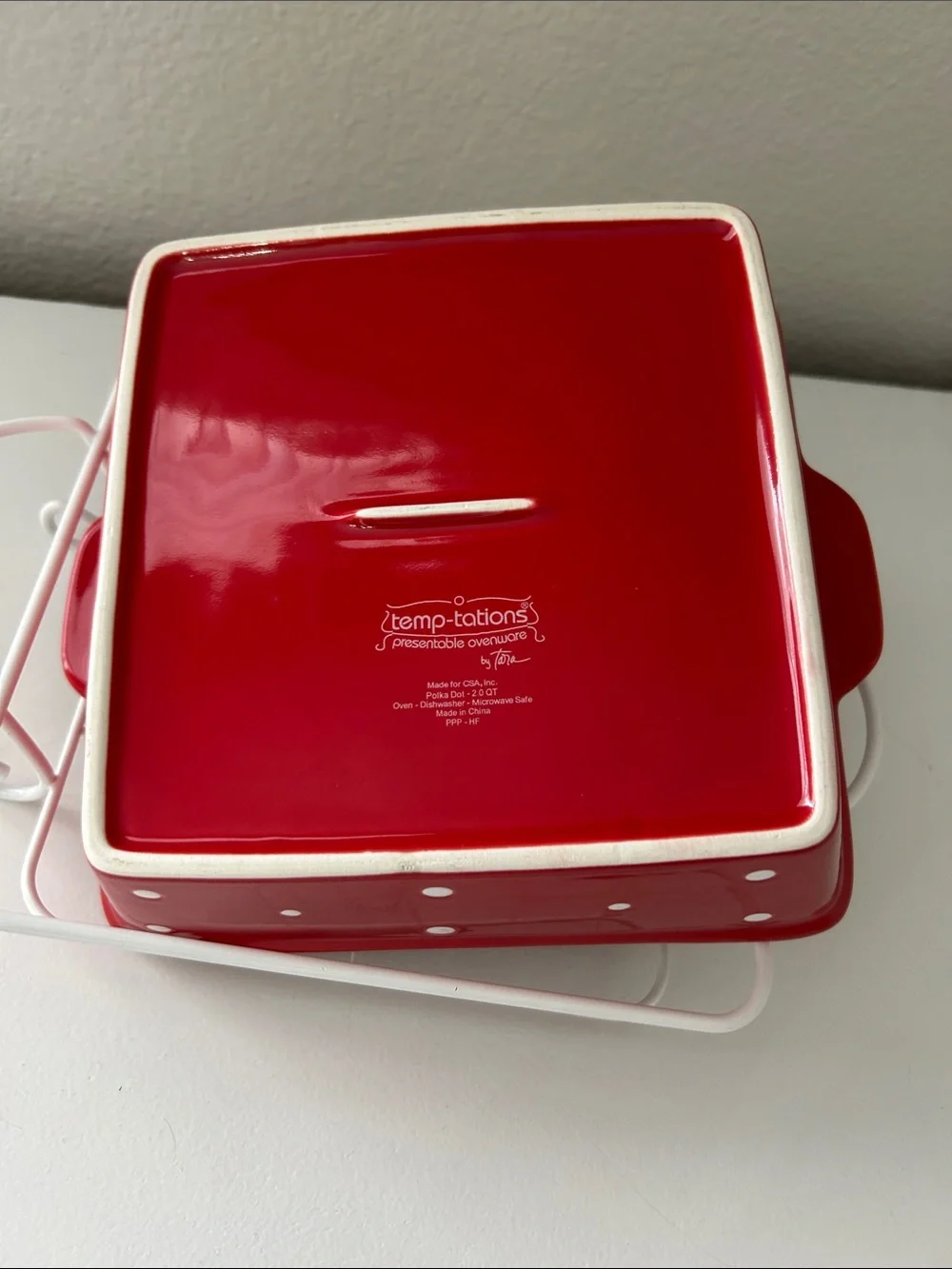 Temp-Tations Red and White Polka Dot Covered Casserole Dish